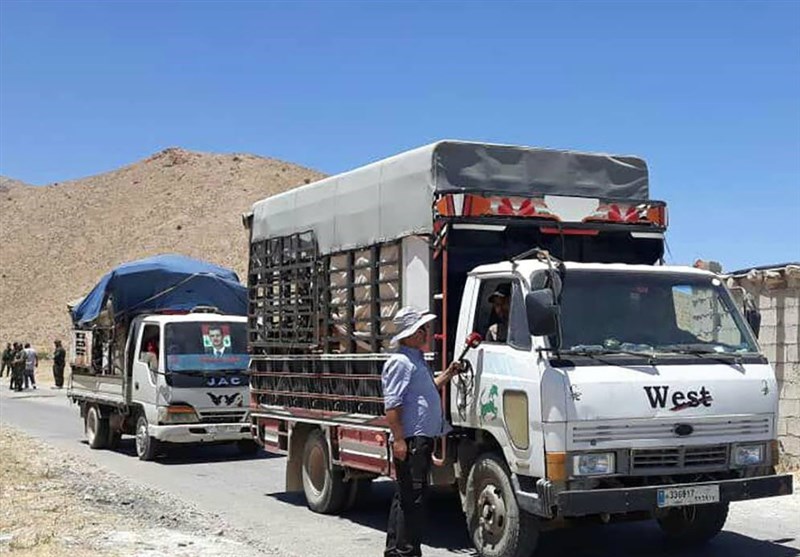 Over 400 Syrians Return Home Through Arsal Border Town (+Photos)