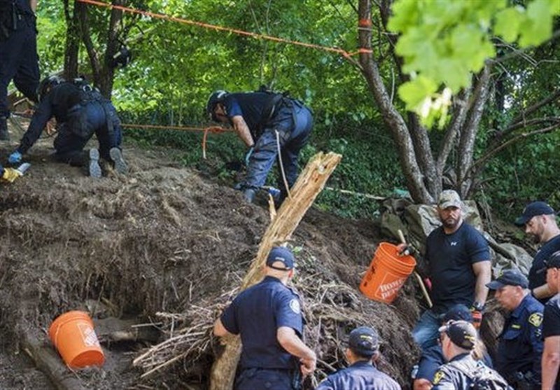 کشف بقایای آخرین جسد از خانه قاتل زنجیره‌ای 66 ساله