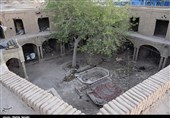 وضعیت اسفبار کاروانسرای کوزه‌گران کرمان به روایت تصویر