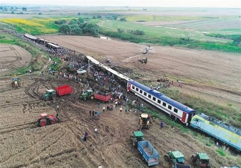 آخرین آمار تلفات حادثه قطار در ترکیه+ تصاویر
