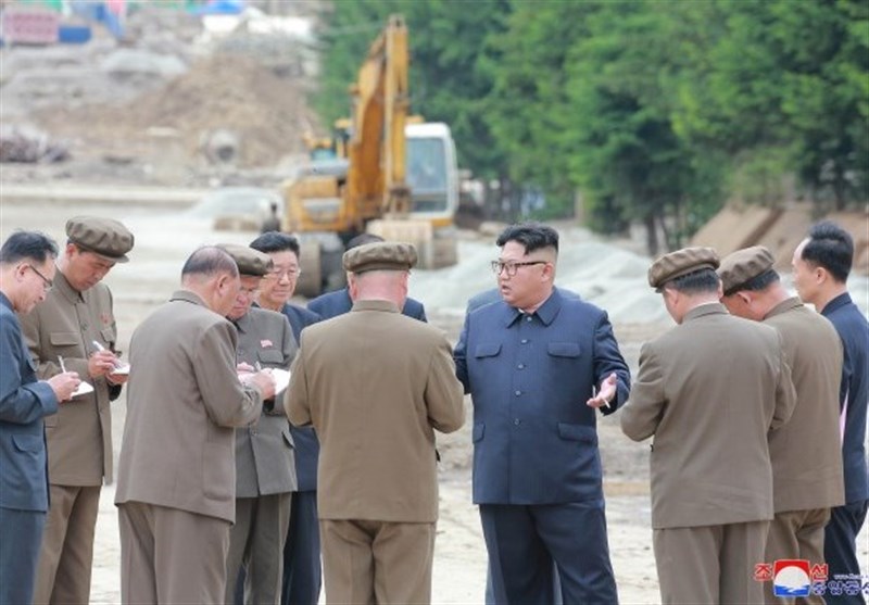 رهبر کره شمالی بعد از دوهفته درمقابل دوربین‌ها قرار گرفت+عکس