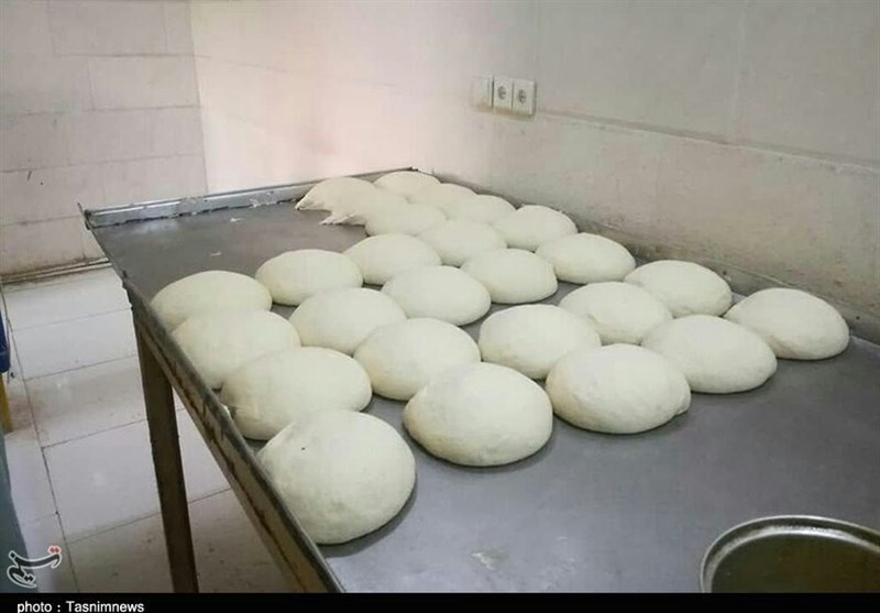 نانوایان استان تهران مکلف به کاهش مصرف نمک در تهیه نان می‌شوند