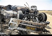 آثار بجامانده از تصادف مرگبار نفتکش و اتوبوس در سنندج‎