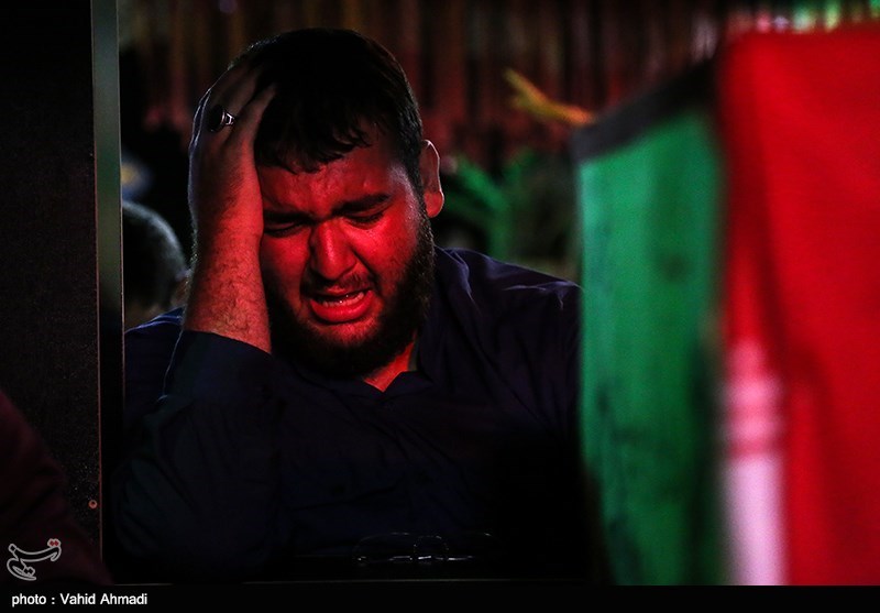 مراسم وداع با پیکر شهید تازه تفحص شده دفاع مقدس محمد عمویی