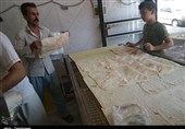 فیلم| پای درد دل نانوایان کردستانی/انتقاد از دستمزد روزانه ۲۵ هزار تومان فیلم| پای درد دل نانوایان کردستانی/انتقاد از دستمزد روزانه ۲۵ هزار تومان