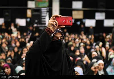 همایش دختران انقلاب