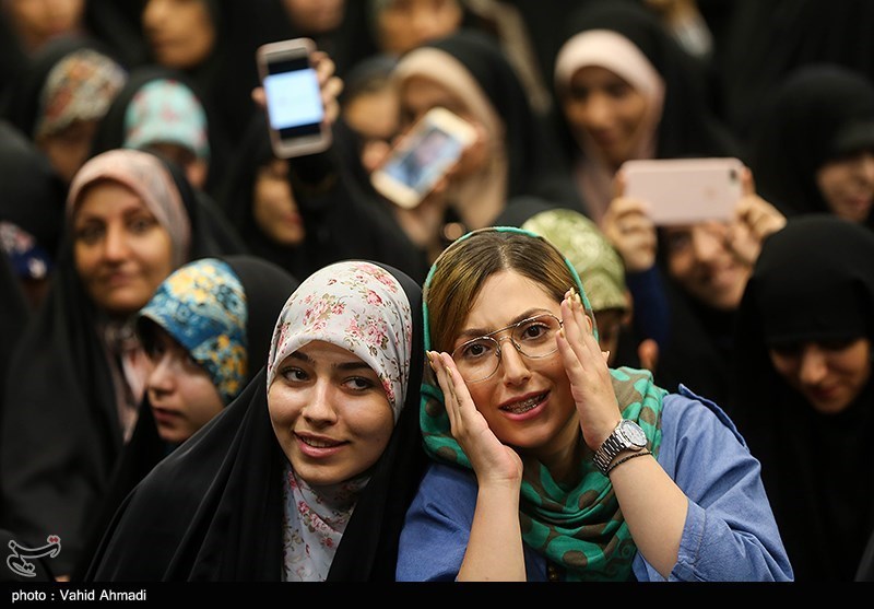 اجتماع چندهزار نفری «دختران انقلاب» در میدان امام حسین