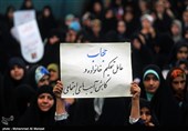 سمنان| تجمع بزرگ عفاف و حجاب در گرمسار برگزار شد