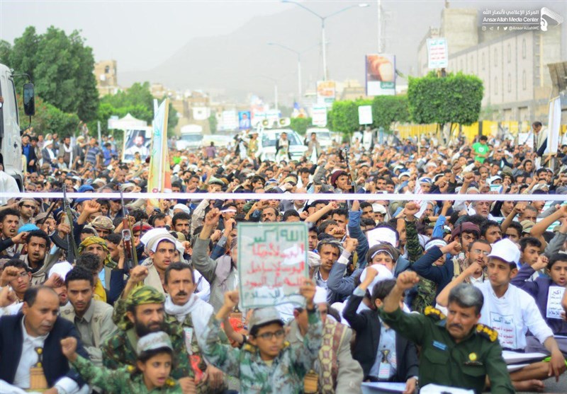 تحولات یمن| راهپیمایی پرشور در صنعاء و الحدیده؛ محکومیت حمایت‌های آمریکا از متجاوزان سعودی+تصاویر