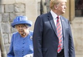 ترامپ ملکه انگلیس را پشت سرش جا گذاشت+ فیلم و عکس