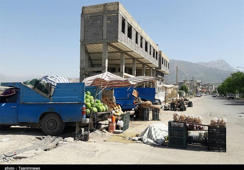 ادامه پیگیری تسنیم؛ میوه فروشان سیار شهرستان دورود ساماندهی می‌شوند