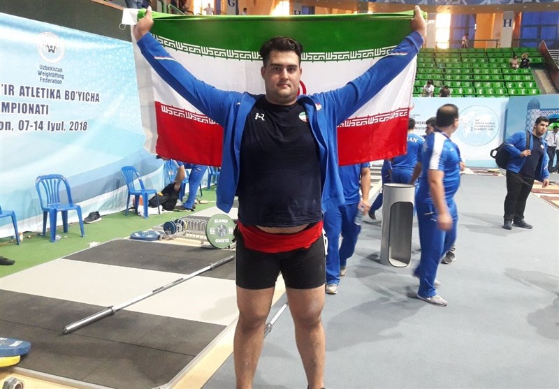 وزنه‌برداری جام فجر| قهرمانی داودی در حرکت یک ضرب دسته فوق سنگین/ حمله ناموفق وزنه بردار ایران به رکورد جوانان جهان