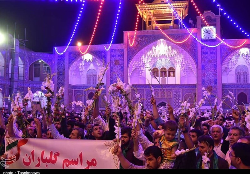 خوزستان| مردم اندیمشک حرم حضرت معصومه(س) را گل‌باران کردند