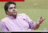 مجری تلویزیون از باشگاه استقلال عذرخواهی کرد/ تذکر شبکه سه به آقای مجری + فیلم