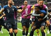 خبرنگار ایتالیایی: جام‌های جهانی روسیه و قطر قابل مقایسه نیستند
