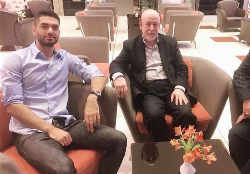 Ali Karimi Joins Iran’s Esteghlal