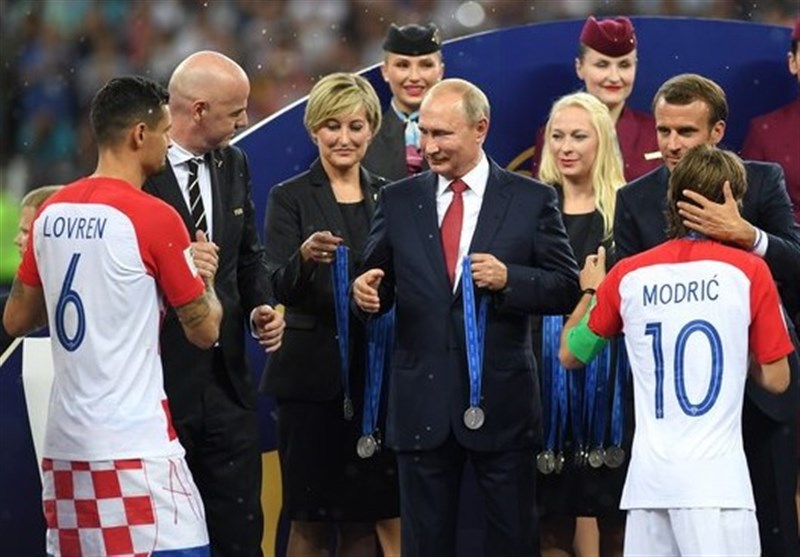 پوتین: مسکو دشواری‌های قطر برای آماده‌سازی جام جهانی 2022 را درک می‌کند