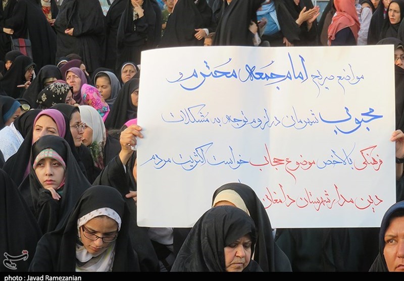 نهادهای مردمی - فرهنگی از مواضع امام جمعه دامغان در موضوع حجاب و عفاف حمایت کردند