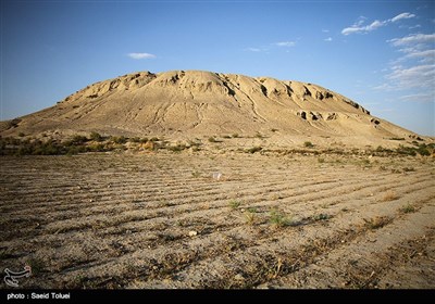 تپه باستانی ارگ شیروان عظیم‌ترین و مهم‌ترین محوطه باستانی شمال شرق کشور و از کهن‌ترین مراکز فرهنگ و تمدن در خطه خراسان شمالی است.