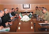 توجه ویژه رسانه‌های پاکستانی به دیدار «سرلشکر باقری» با فرمانده ستاد ارتش این کشور