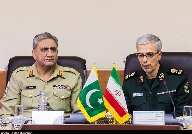 Top General: Iran, Pakistan Eye Joint Production of Military Gears