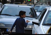 تهران| توزیع غذای گرم بین کودکان کار در گودهای زباله‌گردی