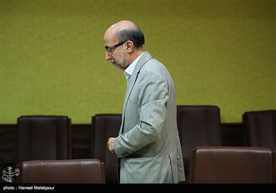 حضور غلامرضا اصغری معاون وزیر بهداشت و رئیس سازمان غذا و دارو در خبرگزاری تسنیم