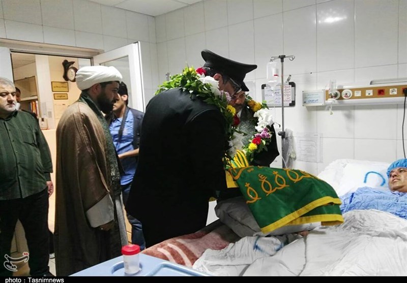 بیماران بیمارستان طالقانی اهواز میزبان خادمان شمس‌الشموس شدند