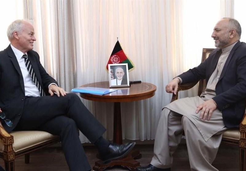 سفیر انگلیس: از مذاکرات دولت افغانستان با طالبان حمایت می‌کنیم