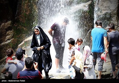 ہمدان؛ شدید گرمی کے سبب عوام کا رخ آبشاروں کی جانب