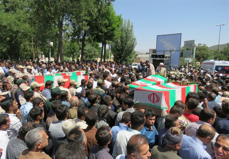 واکنش علمای اهل سنت کردستان به جنایت تروریست‌ها در مریوان/‌کُردها برای حفظ نظام خون می‌دهند‌