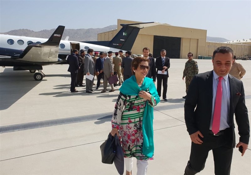 وزیر خارجه پاکستان در راس هیئتی 28 نفره وارد کابل شد