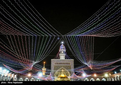 Pilgrims Mark Birth Anniversary of Imam Reza (AS) in Mashhad