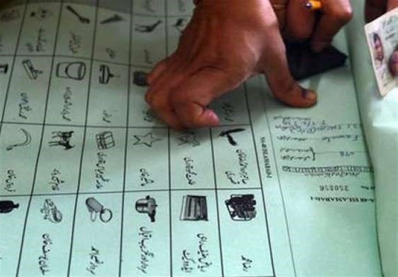 گزارش لحظه به لحظه تسنیم از آخرین نتایج انتخابات پاکستان|نگاهی به آخرین تغییرات در روند شمارش آرا و پیشتازان 154 منطقه انتخاباتی+لیست کامل اسامی و حزب