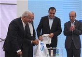 Iran Unveils Three New Homegrown Medicines