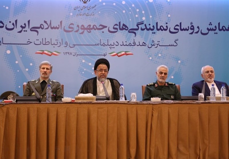 وزیردفاع در جمع سفرای ایرانی خارج از کشور سخنرانی کرد