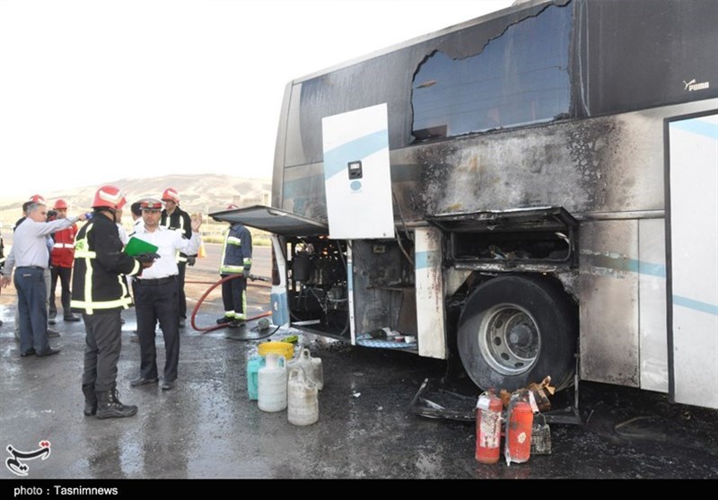 زنجان| برخورد اتوبوس با کامیون 14 کشته و زخمی برجای گذاشت