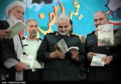 سردار سرلشکر پاسدار قاسم سلیمانی فرمانده نیروی قدس سپاه پاسداران انقلاب اسلامی در مراسم یادواره شهدای عملیات رمضان - همدان