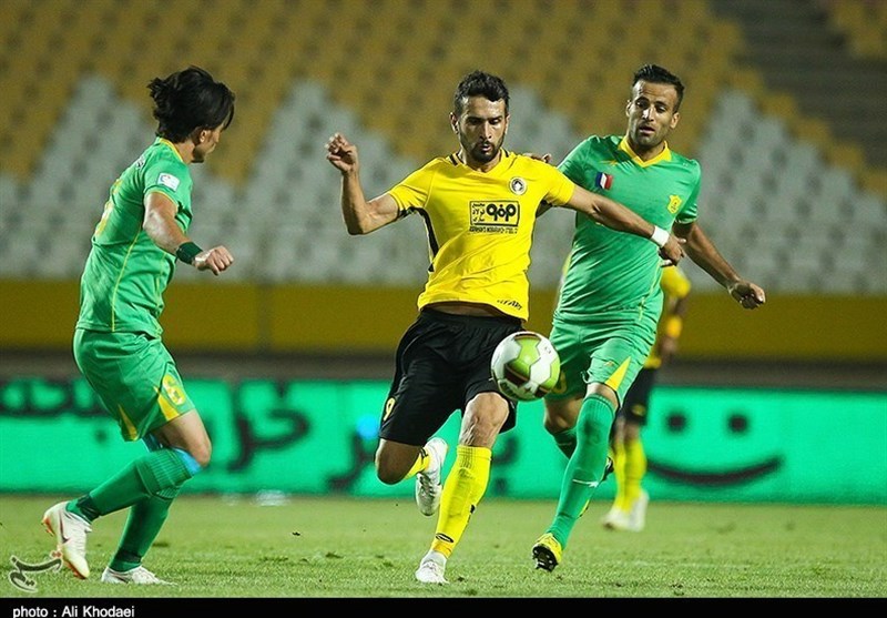 لیگ برتر فوتبال| برتری یک نیمه‌ای سپاهان مقابل صنعت نفت