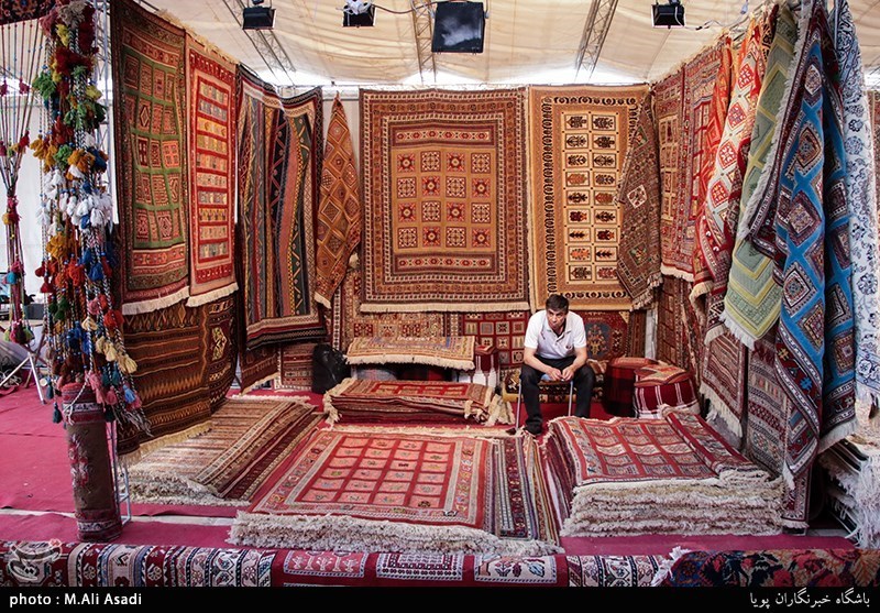 بیست و هفتمین نمایشگاه فرش دستباف ایران افتتاح شد