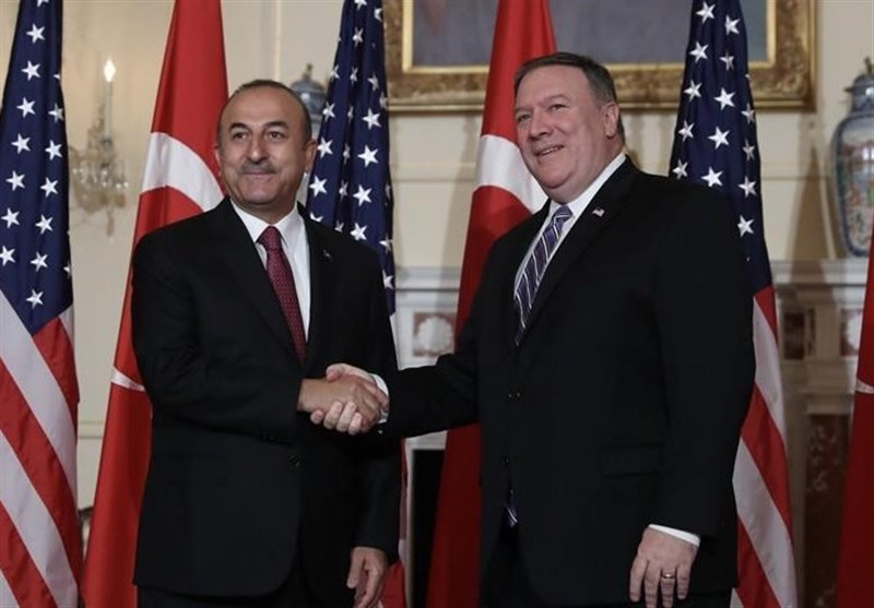 تأکید وزرای خارجه ترکیه و آمریکا بر ادامه مذاکرات در مورد کشیش آمریکایی