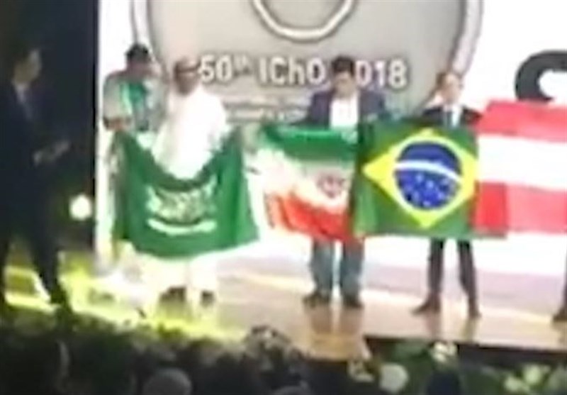 Saudi Olympic Medal Winner Refuses Standing Next to Israeli Competitor (+Video)