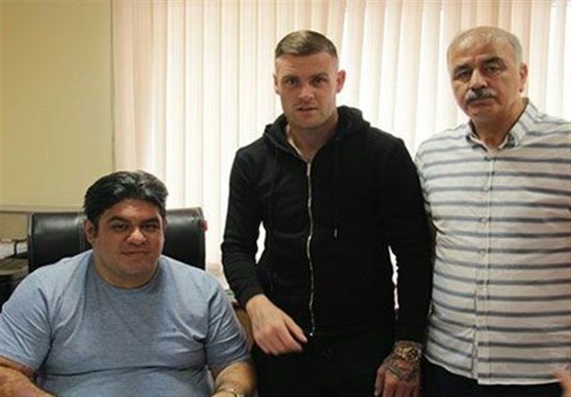 Anthony Stokes Extends Four Years Contract with Iran&apos;s Tractor Sazi