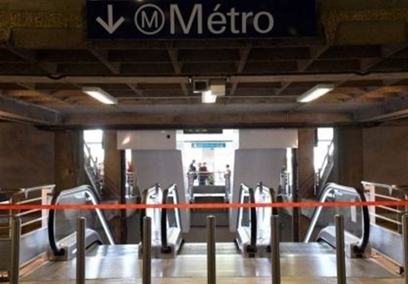 Hundreds Evacuated from Paris Metro after Power Cut