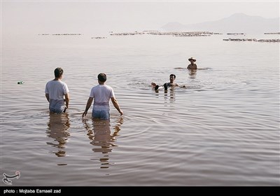 مسافران تابستانی دریاچه ارومیه