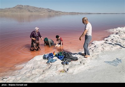 مسافران تابستانی دریاچه ارومیه