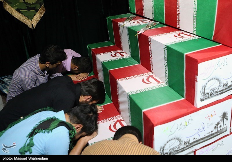 وداع مردم تهران با پیکر‌ 110 شهید دوران دفاع مقدس