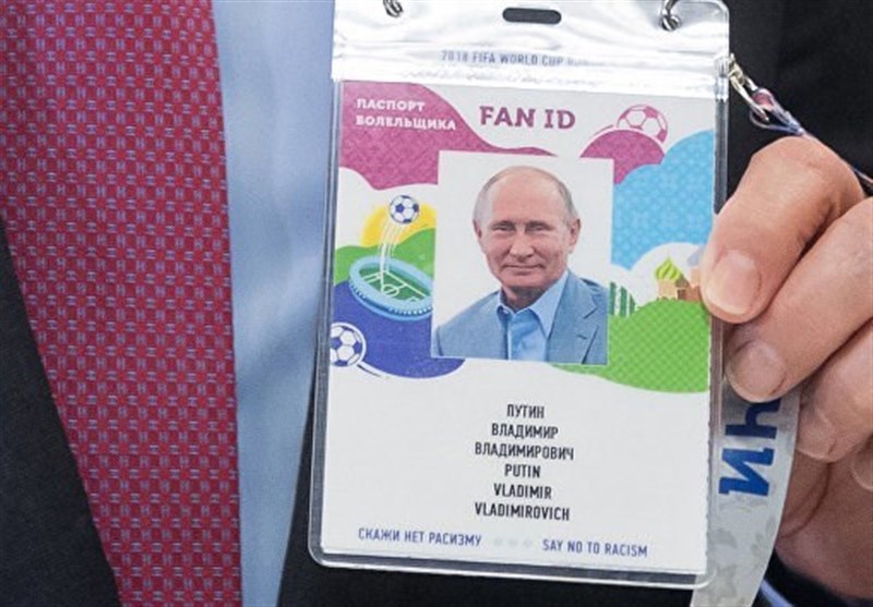 امضای قانون ورود بدون ویزای دارندگان FAN ID جام جهانی 2018 به روسیه توسط پوتین