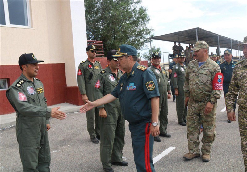 Kazakh Defense Minister Greets Iranian Military Team