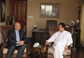 Iran’s Envoy Meets New Pakistani Leader Imran Khan